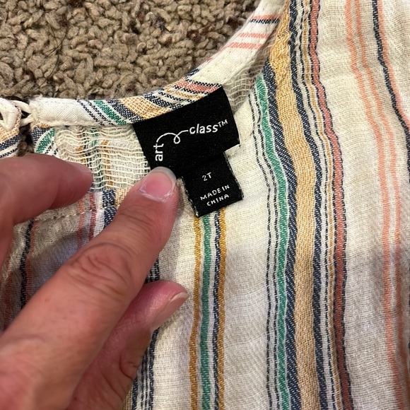 Adorable size 2 set boho top and little soft jeggings - Picture 3 of 5